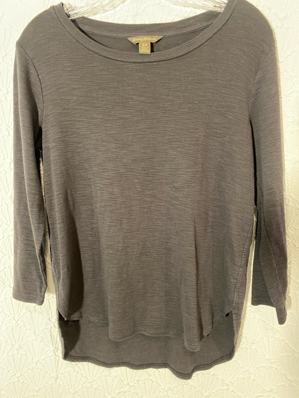Tommy Bahama Women's Long Sleeve Heather Gray Top Size S/P island inspired comfy